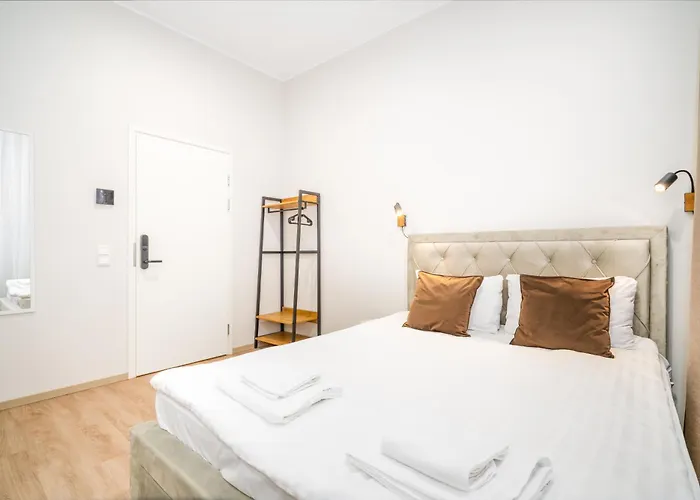 Airport-bus - 13 North - Comfort 4 * Tallin